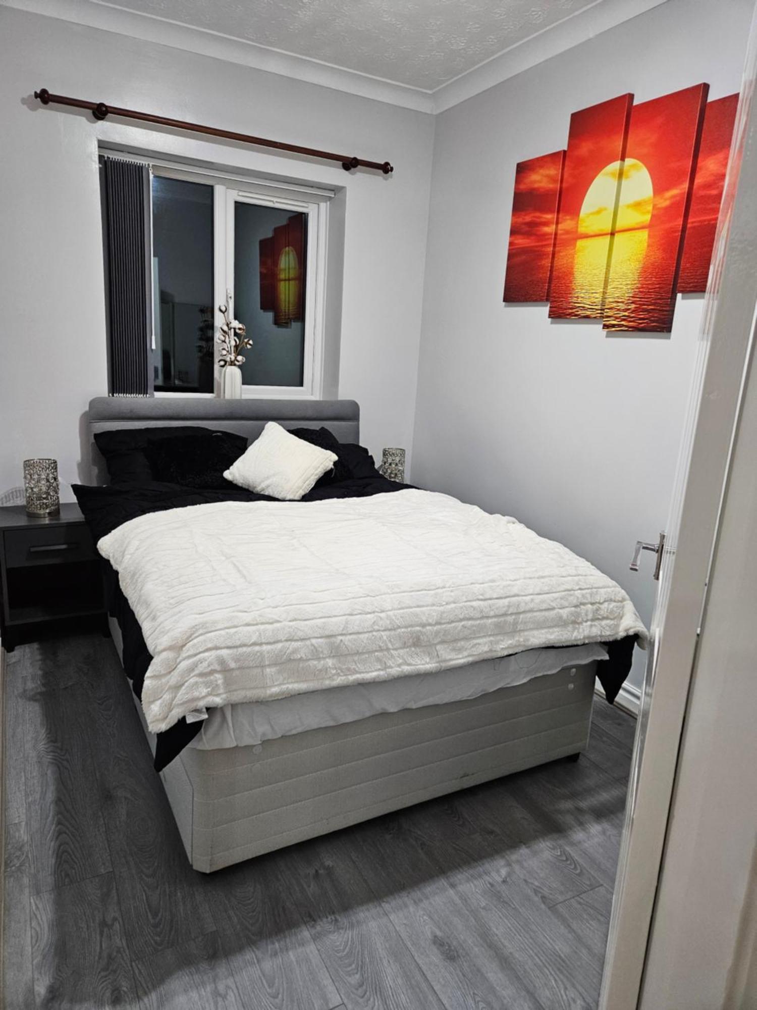 Lister Park Bradford 2Bed Detached Cottage House Parking Cinema Screen Games Room Екстериор снимка